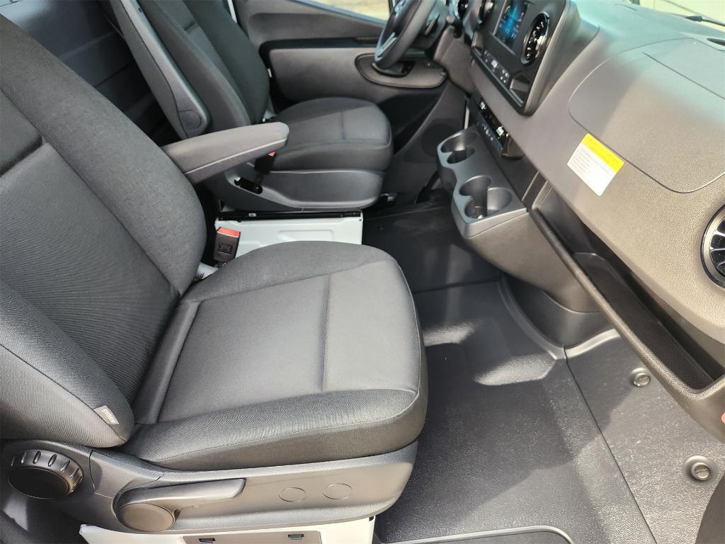 used 2024 Mercedes-Benz Sprinter 2500 car, priced at $42,998