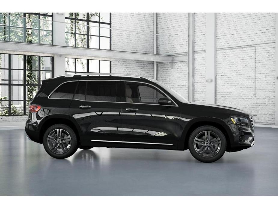 new 2025 Mercedes-Benz GLB 250 car, priced at $54,305