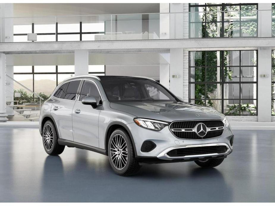 new 2025 Mercedes-Benz GLC 300 car