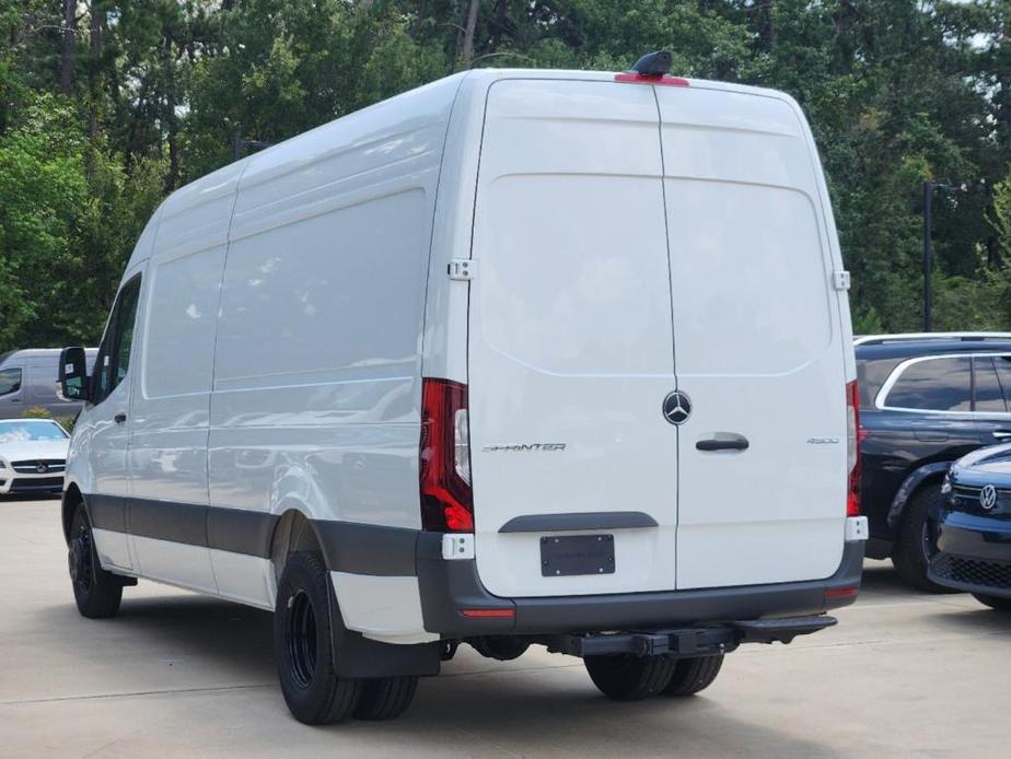 new 2024 Mercedes-Benz Sprinter 4500 car, priced at $77,116