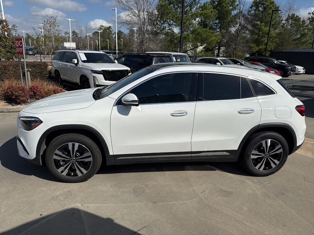 used 2025 Mercedes-Benz GLA 250 car, priced at $42,998