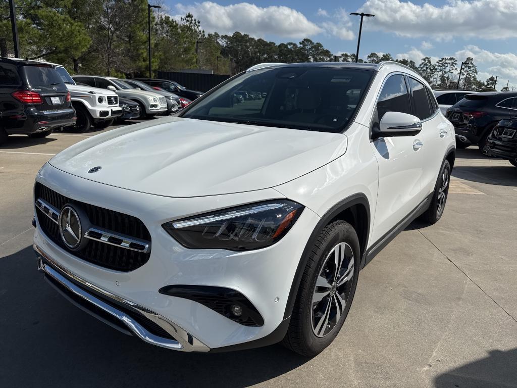 used 2025 Mercedes-Benz GLA 250 car, priced at $42,998