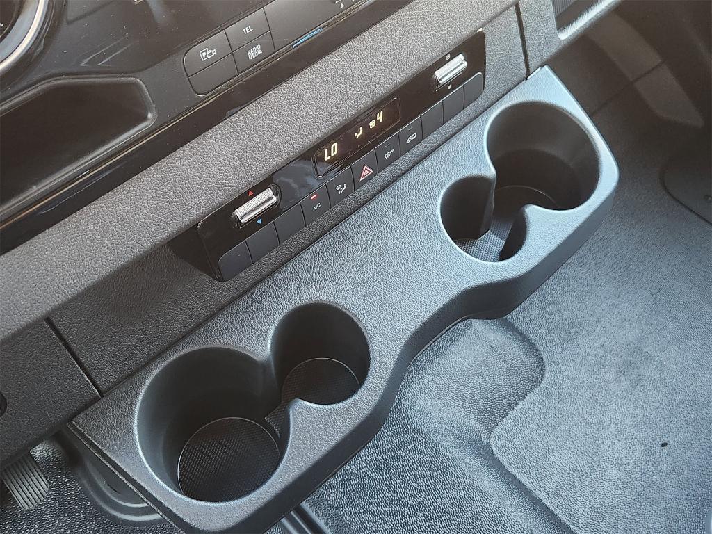 new 2026 Mercedes-Benz Sprinter 2500 car, priced at $62,101