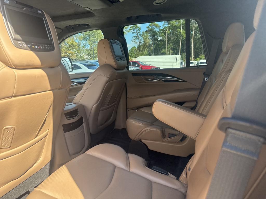 used 2018 Cadillac Escalade car, priced at $25,998