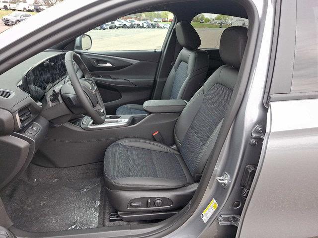 new 2025 Buick Envista car, priced at $27,655