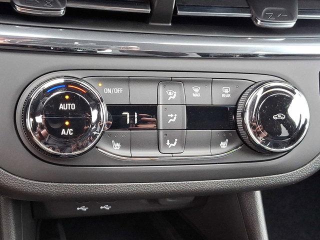 new 2025 Buick Envista car, priced at $27,655
