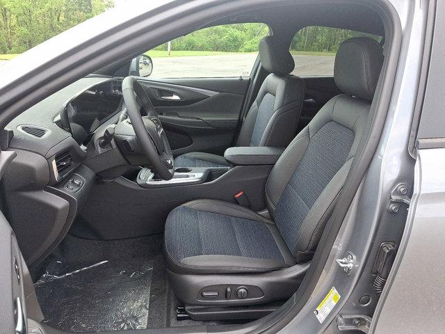 new 2025 Buick Envista car, priced at $27,655