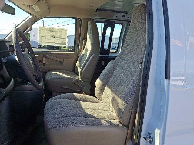 new 2025 GMC Savana 3500 car, priced at $48,300