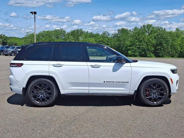 used 2024 Jeep Grand Cherokee car, priced at $49,490