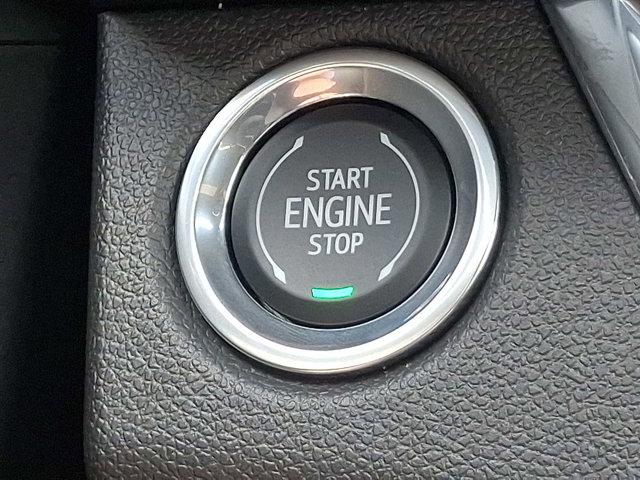 new 2025 Buick Envista car, priced at $27,160
