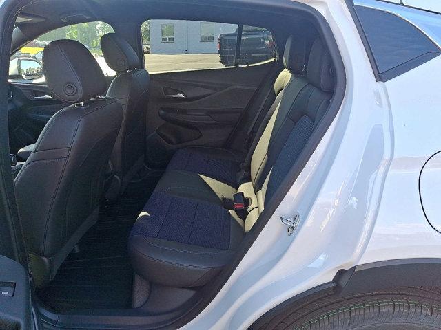 new 2025 Buick Envista car, priced at $26,565