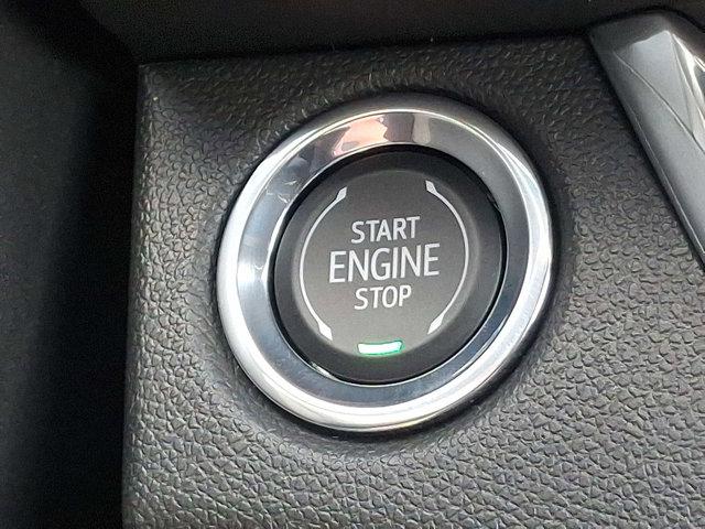 new 2025 Buick Envista car, priced at $27,280
