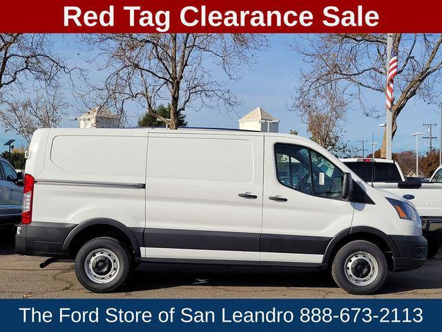 new 2024 Ford Transit-250 car