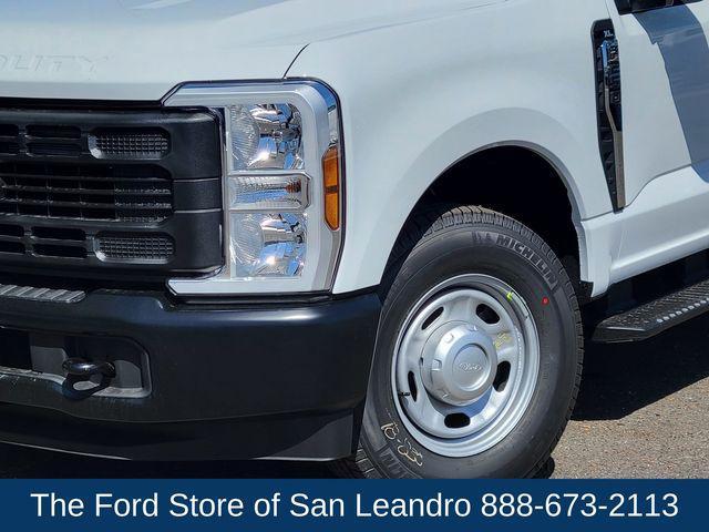 new 2025 Ford F-250 car, priced at $52,740