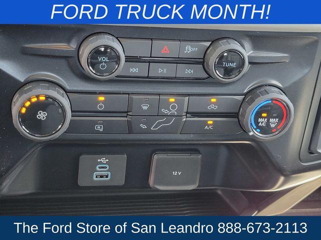 new 2025 Ford F-250 car, priced at $52,740