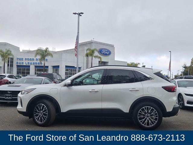 new 2025 Ford Escape PHEV car, priced at $33,025