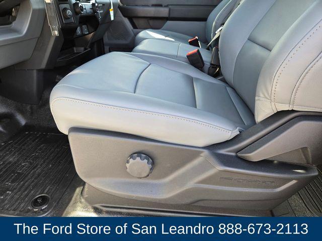 new 2025 Ford F-250 car, priced at $45,921
