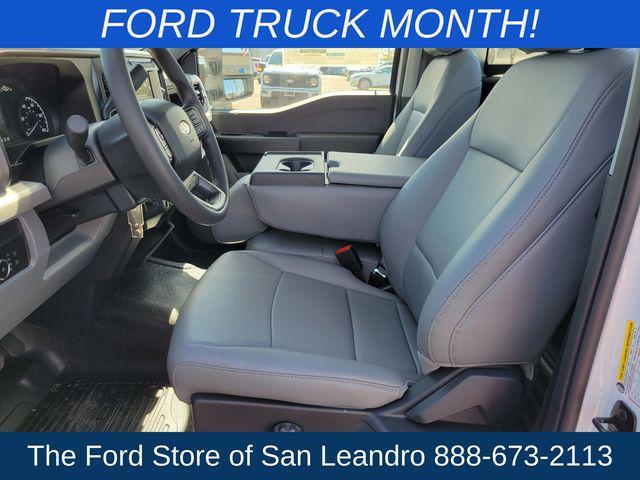 new 2025 Ford F-250 car, priced at $47,925