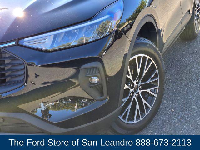 new 2025 Ford Escape PHEV car, priced at $32,095