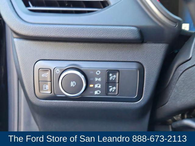 new 2025 Ford Escape PHEV car, priced at $32,095