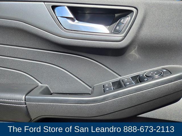 new 2025 Ford Escape PHEV car, priced at $32,095