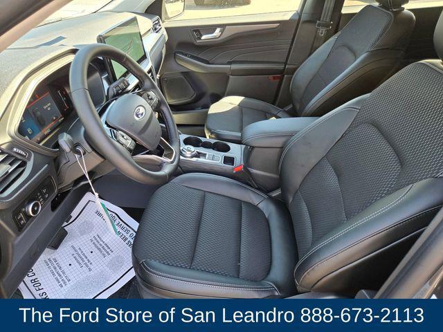 new 2025 Ford Escape PHEV car, priced at $32,095