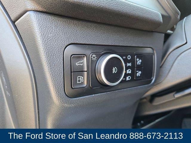 new 2025 Ford Escape PHEV car, priced at $32,095
