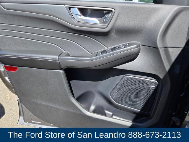 new 2025 Ford Escape PHEV car, priced at $32,095