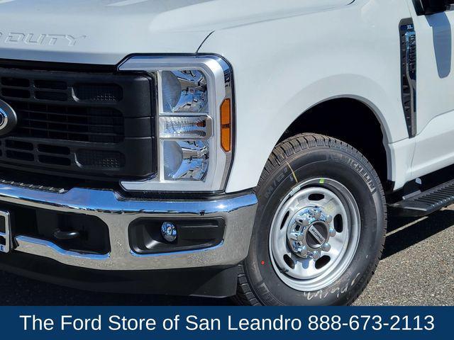new 2025 Ford F-250 car, priced at $47,925