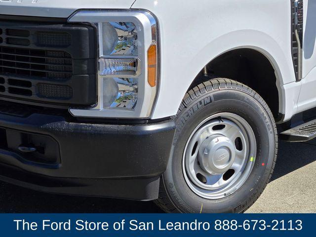 new 2025 Ford F-350 car, priced at $52,190