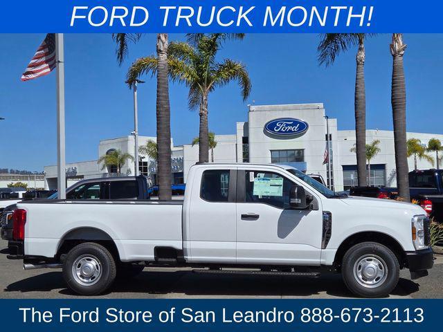 new 2025 Ford F-350 car, priced at $52,190