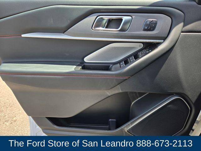 new 2025 Ford Explorer car, priced at $57,755