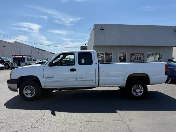 used 2004 Chevrolet Silverado 2500 car, priced at $7,995