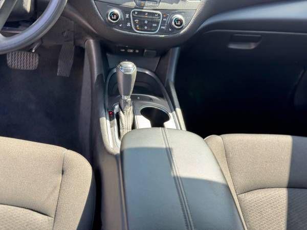 used 2020 Chevrolet Malibu car, priced at $14,995