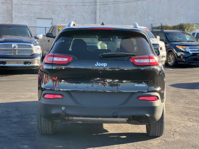 used 2018 Jeep Cherokee car, priced at $15,995