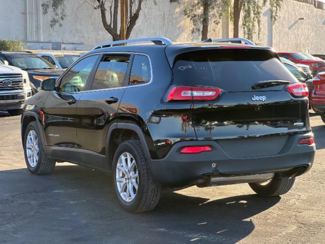 used 2018 Jeep Cherokee car, priced at $15,995