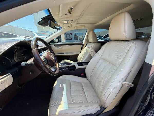 used 2016 Lexus ES 300h car, priced at $16,995