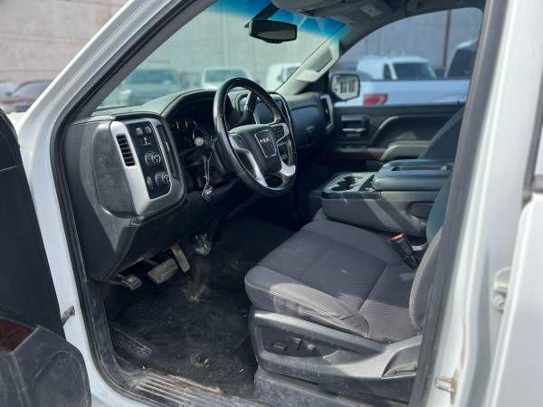 used 2018 GMC Sierra 1500 car, priced at $23,995
