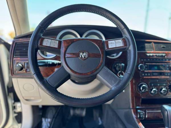 used 2005 Dodge Magnum car, priced at $9,995