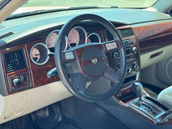 used 2005 Dodge Magnum car, priced at $9,995