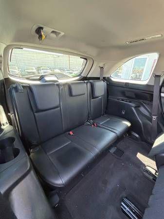 used 2016 Toyota Highlander car, priced at $15,995