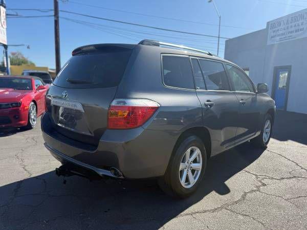 used 2010 Toyota Highlander car, priced at $9,995