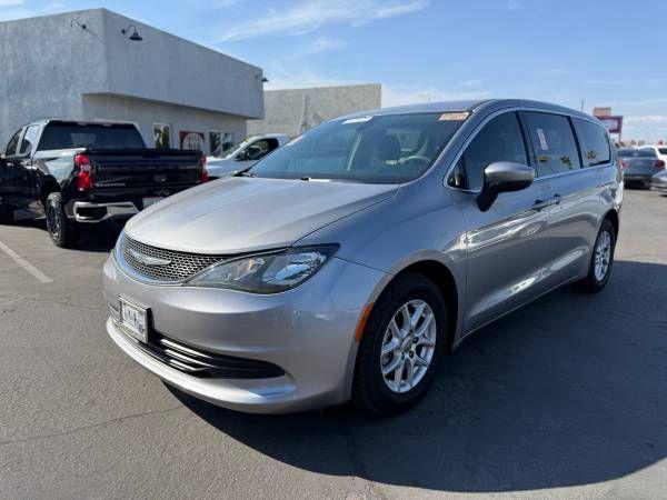used 2017 Chrysler Pacifica car, priced at $11,995