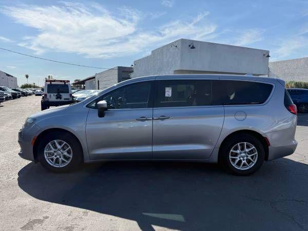 used 2017 Chrysler Pacifica car, priced at $11,995