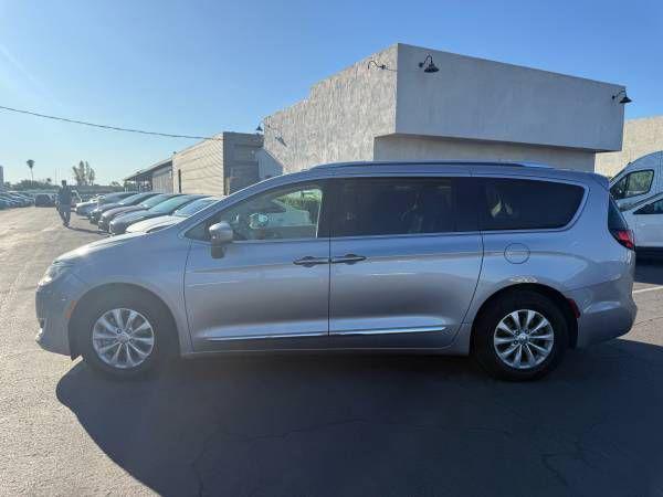 used 2018 Chrysler Pacifica car, priced at $11,995