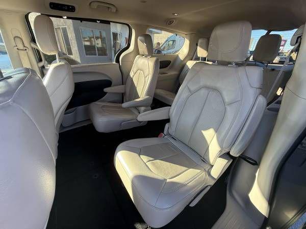 used 2018 Chrysler Pacifica car, priced at $11,995