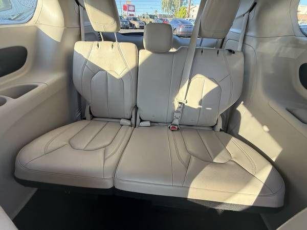 used 2018 Chrysler Pacifica car, priced at $11,995