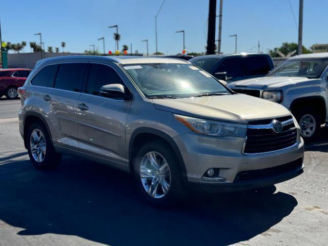 used 2016 Toyota Highlander car, priced at $16,995