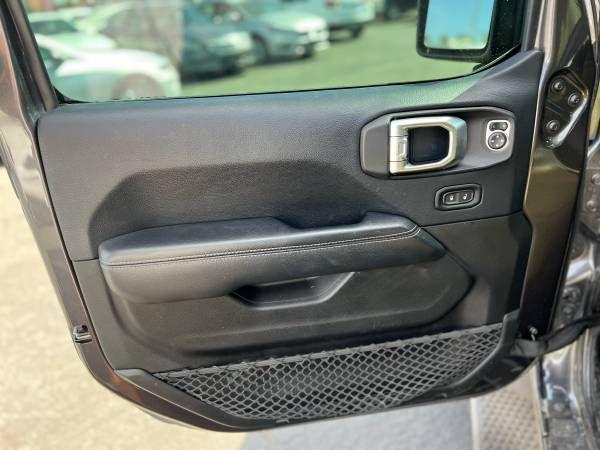 used 2018 Jeep Wrangler Unlimited car, priced at $22,995