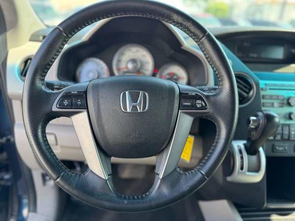 used 2011 Honda Pilot car, priced at $10,995